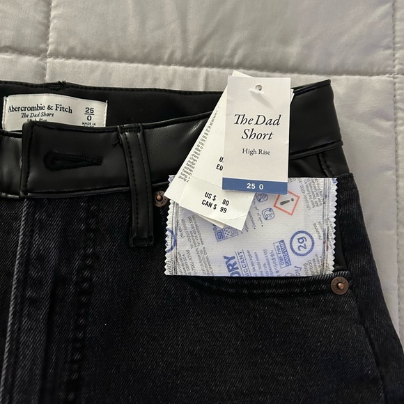 The Dad Short by Abercrombie and Fitch - black leather 25 - Picture 4 of 6